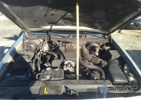 2003 Mercury Grand Marquis Gs from USA, damaged, VIN 2MEFM74W33X713078